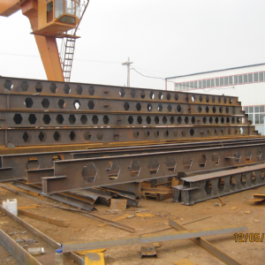 萊鋼寬厚板蜂窩檁條